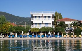 Hotel Nydri Beach  2*